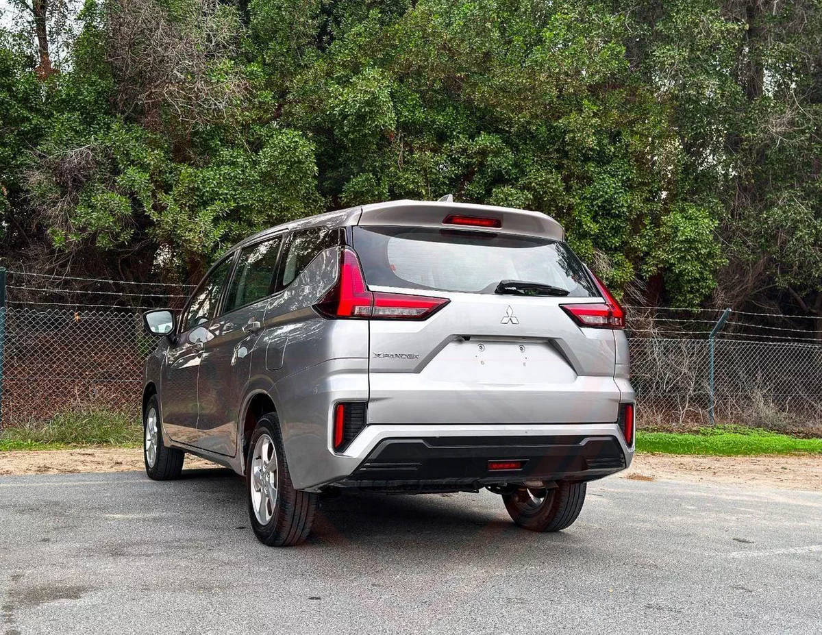 Mitsubishi Xpander MEDIUM LINE Mid 1.5L Mitsubishi Xpander | 1.5 L | 2024 | GCC | Accident-Free |  In Excellent Conditi-3-0