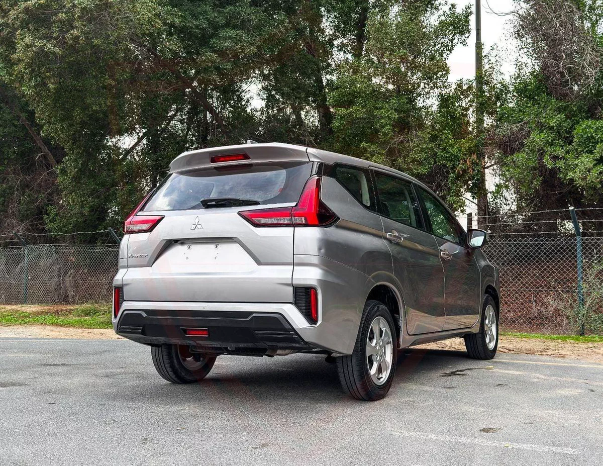 Mitsubishi Xpander MEDIUM LINE Mid 1.5L Mitsubishi Xpander | 1.5 L | 2024 | GCC | Accident-Free |  In Excellent Conditi-5-0