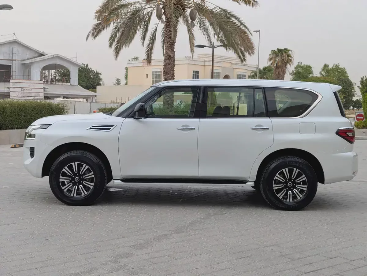 Nissan Patrol 2021 GCC Specs - V6 4.0L Excellent Condition-6-6