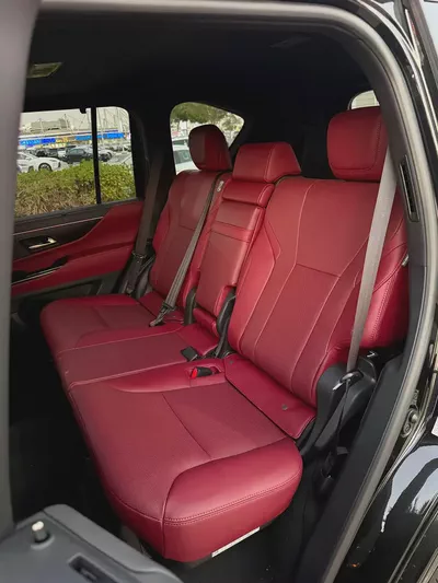 Lexus LX 600 Prestige 2025 | Canadian Specs | Brand New Luxury SUV-13