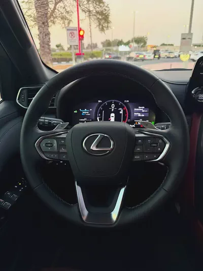 Lexus LX 600 Prestige 2025 | Canadian Specs | Brand New Luxury SUV-7