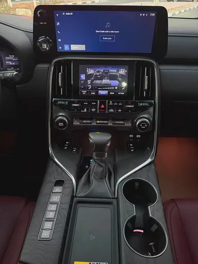 Lexus LX 600 Prestige 2025 | Canadian Specs | Brand New Luxury SUV-8