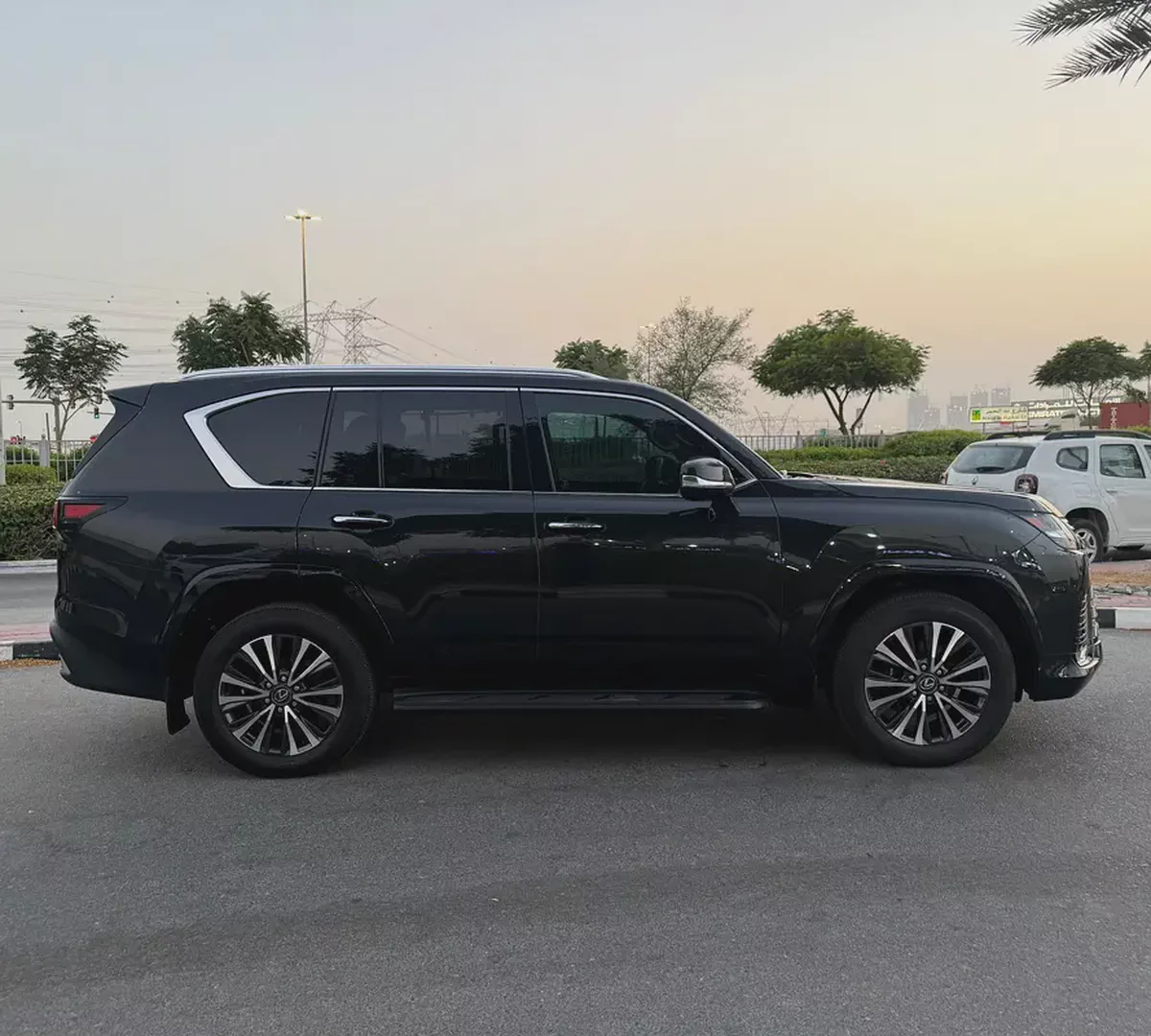 Lexus LX 600 Prestige 2025 | Canadian Specs | Brand New Luxury SUV-6-6