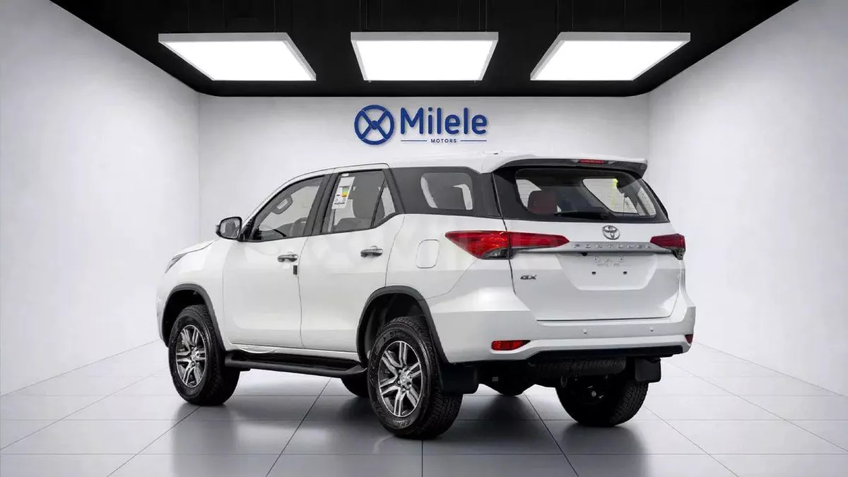 Toyota Fortuner GX | IN-HOUSE FINANCING AVAILABLE | 0% DOWNPAYMENT (BANK)-5-0