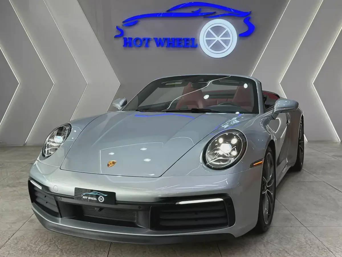 2023 - Porsche 911 Carrera 4S - low mileage for 500,000.00 AED