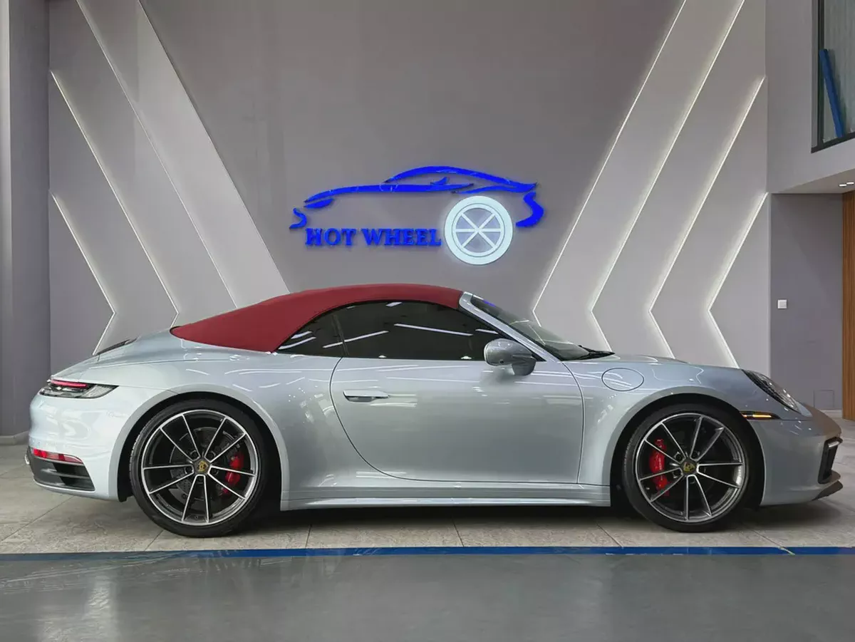 2023 - Porsche 911 Carrera 4S - low mileage for 500,000.00 AED-6-6