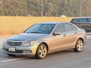 2010 Mercedes-Benz C-Class C300 | Japanese Specs | Low Mileage