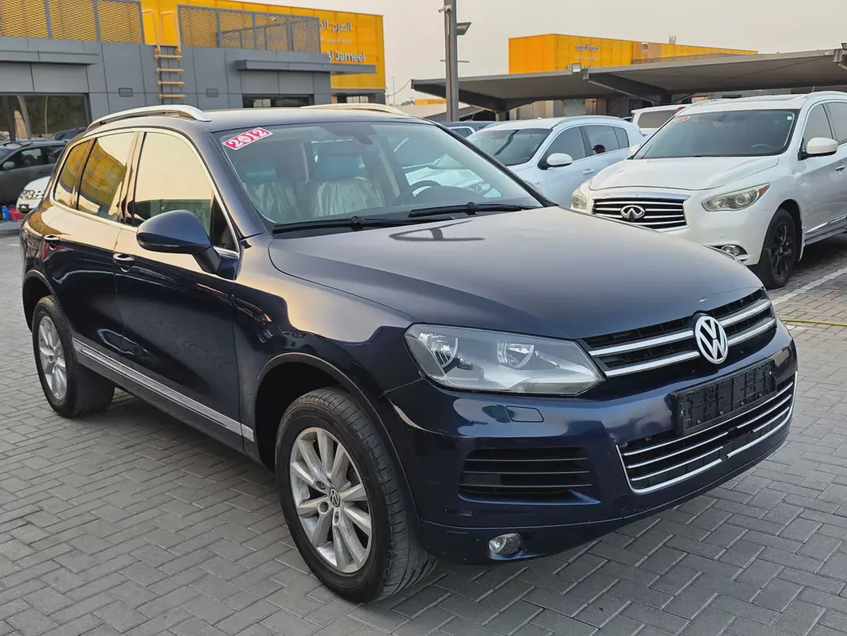 Volkswagen Touareg 2012 GCC Specs - Excellent Condition-1-1