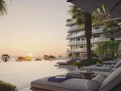 || WATERFRONT LIVING || SEA VIEW || PRIME LOCATION-11