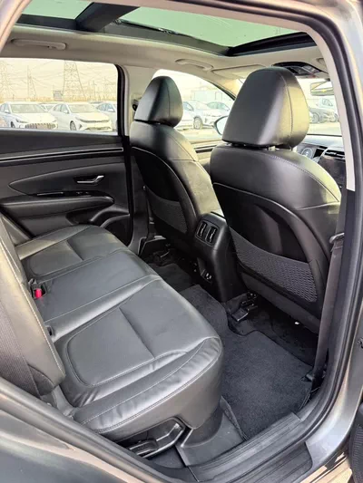 Hyundai Tucson ULTIMATE Hybrid-17