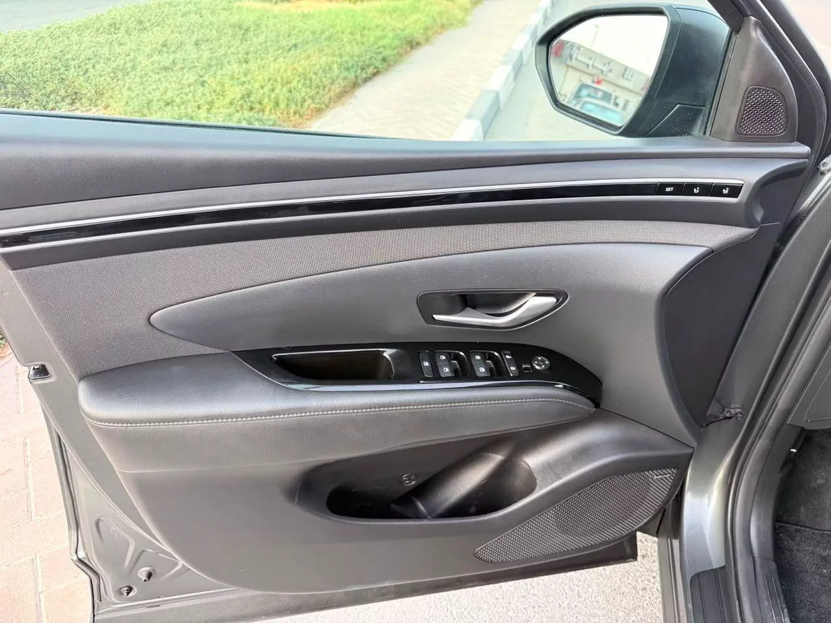 Hyundai Tucson ULTIMATE Hybrid-18-0
