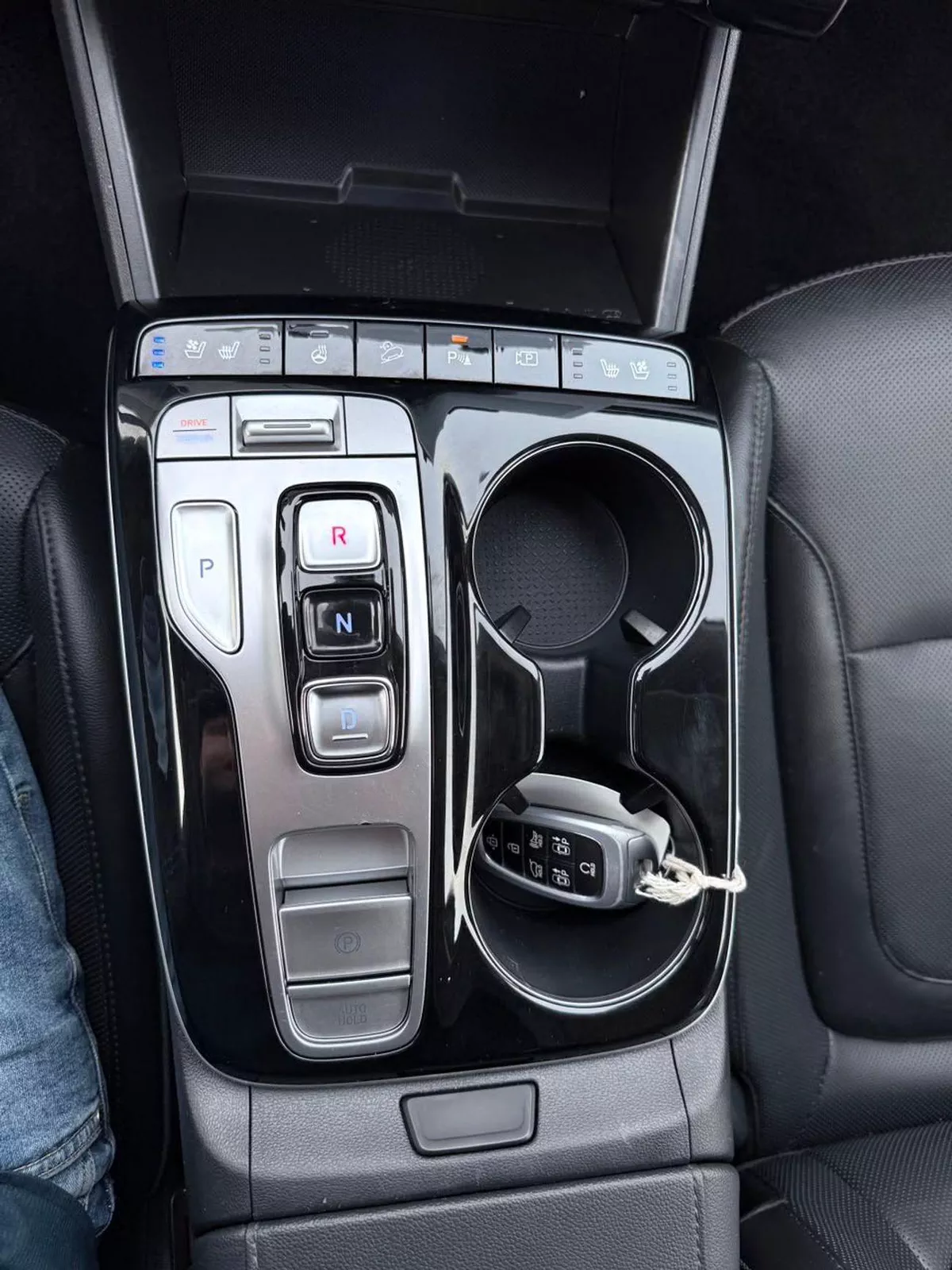 Hyundai Tucson ULTIMATE Hybrid-8-0