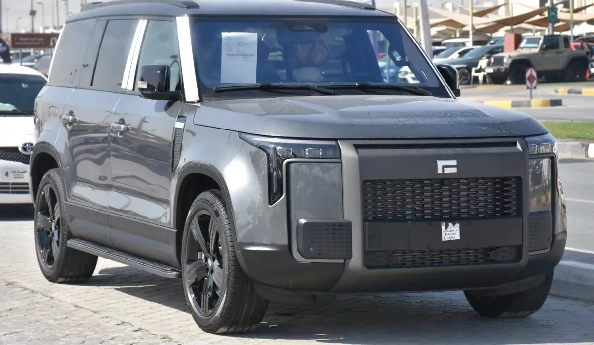 ROX 01 SEVEN SEATS 2026 | GREY