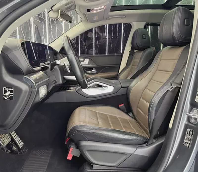 Mercedes Benz GLS 580 4MATIC | AAA One Year Warranty | GCC | 7 Seater-10