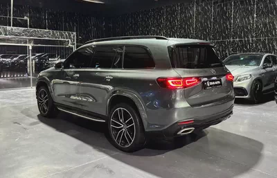 Mercedes Benz GLS 580 4MATIC | AAA One Year Warranty | GCC | 7 Seater-4