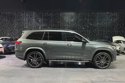 Mercedes Benz GLS 580 4MATIC | AAA One Year Warranty | GCC | 7 Seater-5