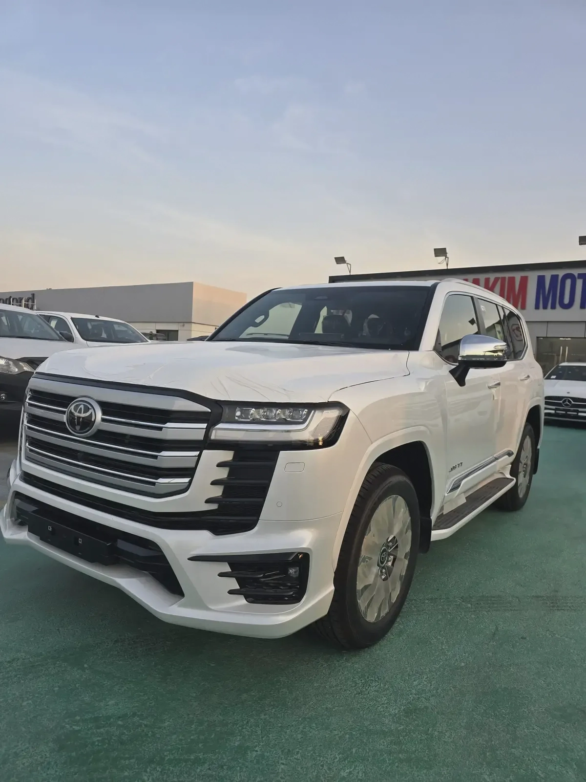 2026 Toyota Land Cruiser Hybrid