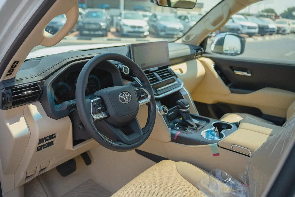 2026 Toyota Land Cruiser Hybrid-7-7