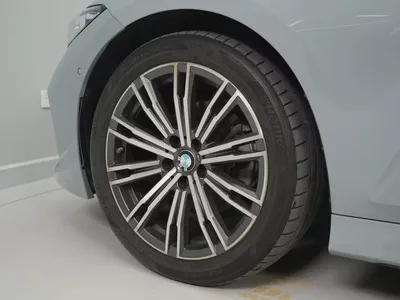 GCC specs, 2024 BMW 320i in Perfect Condition-17