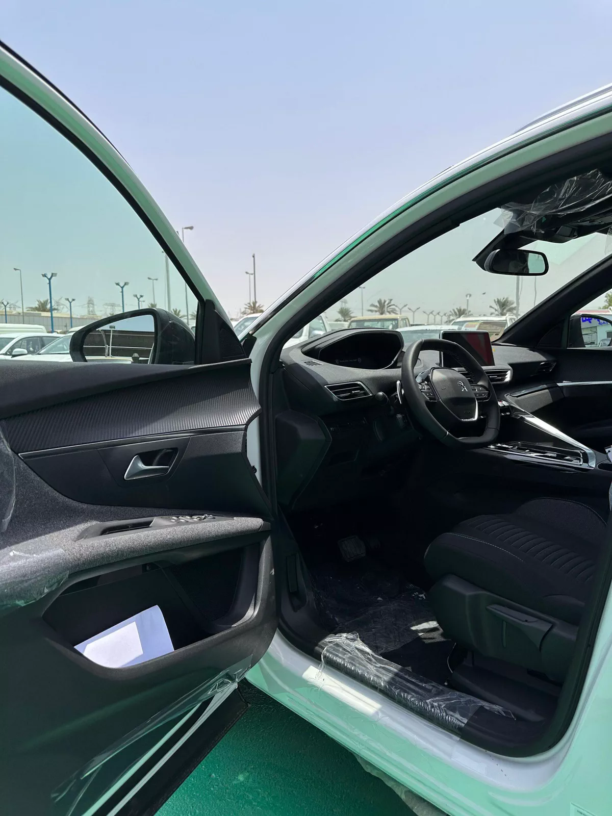 New 2025 Peugeot Peugeot 3008-4-4