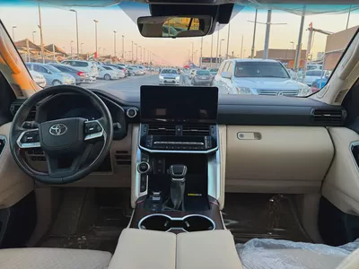 Brand New 2025 Toyota Land Cruiser VXR | GCC Specs | Full Option-13