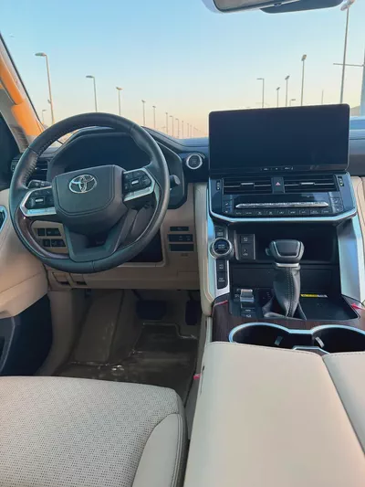 Brand New 2025 Toyota Land Cruiser VXR | GCC Specs | Full Option-14