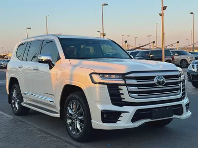 Brand New 2025 Toyota Land Cruiser VXR | GCC Specs | Full Option-1
