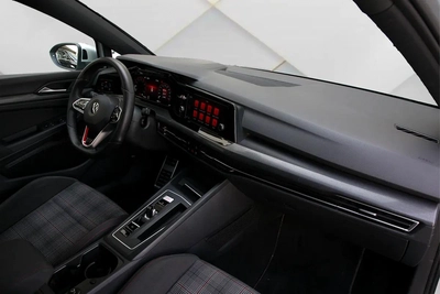 VOLKSWAGEN GOLF GTI - 2022 - GCC - FULLY LOADED - AMAZING CONDITION-3