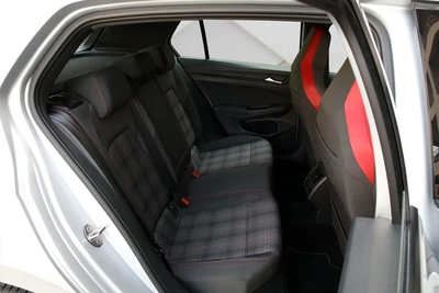 VOLKSWAGEN GOLF GTI - 2022 - GCC - FULLY LOADED - AMAZING CONDITION-4