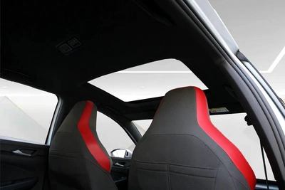 VOLKSWAGEN GOLF GTI - 2022 - GCC - FULLY LOADED - AMAZING CONDITION-5