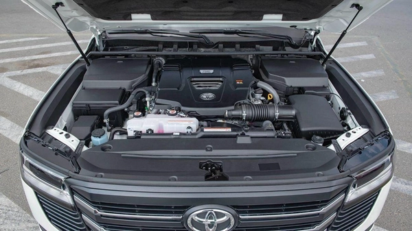 Toyota Land Cruiser TOYOTA LAND CRUISER GXR 3.3L DIESEL