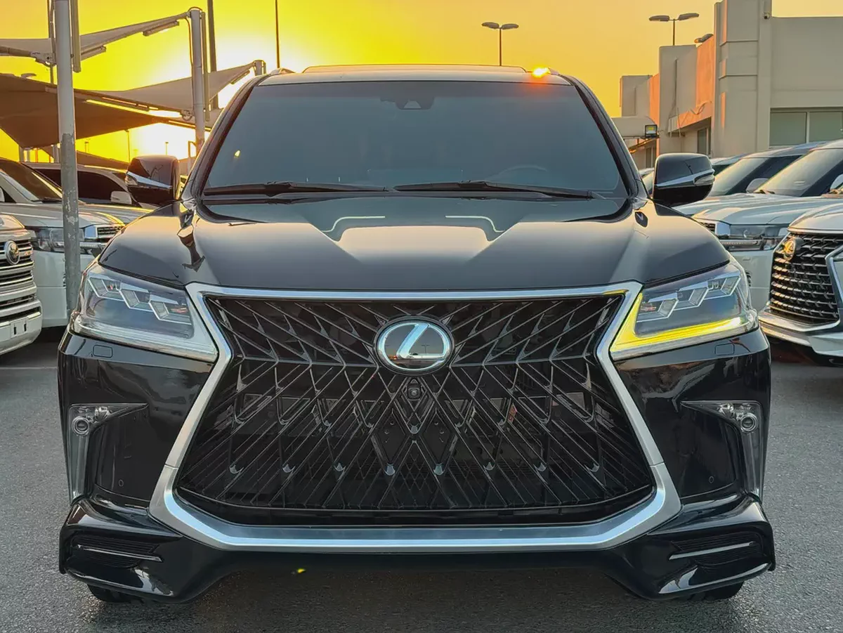 Lexus LX 570 Sport 2016 | GCC Specs | Pristine Conditionلكذس LX570 خليجي-19-19