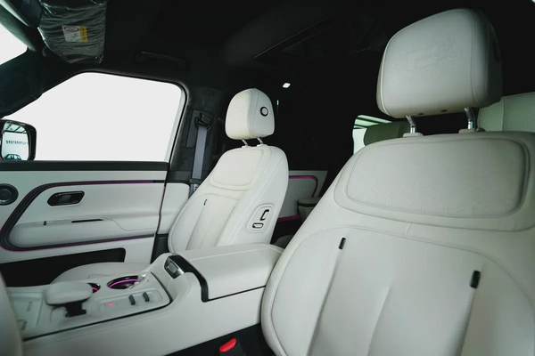 ROX ADAMAS-Brand New-Top Of The Line-Premium Color-Black Pack-Luxury SUV