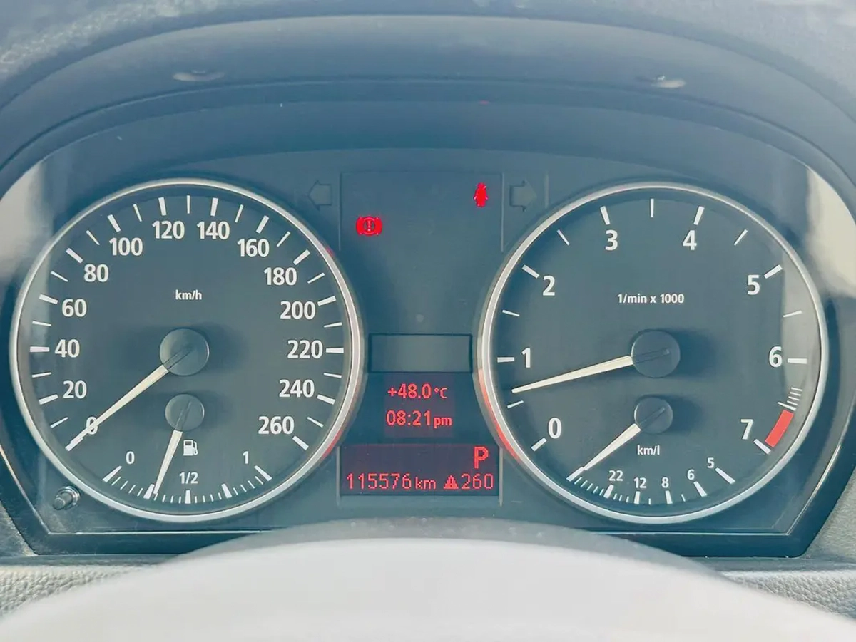 BMW 323i | 2006 | M PACKAGE | CLEAN TITILE | FRESH JAPAN IMPORT-19-19