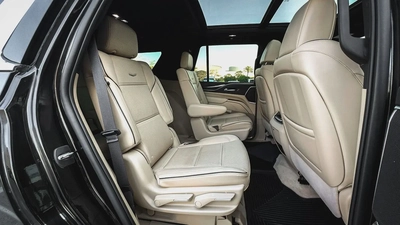 2022 | Cadillac Escalade Premium | Captain Seats | Warranty | Low Mileage-11