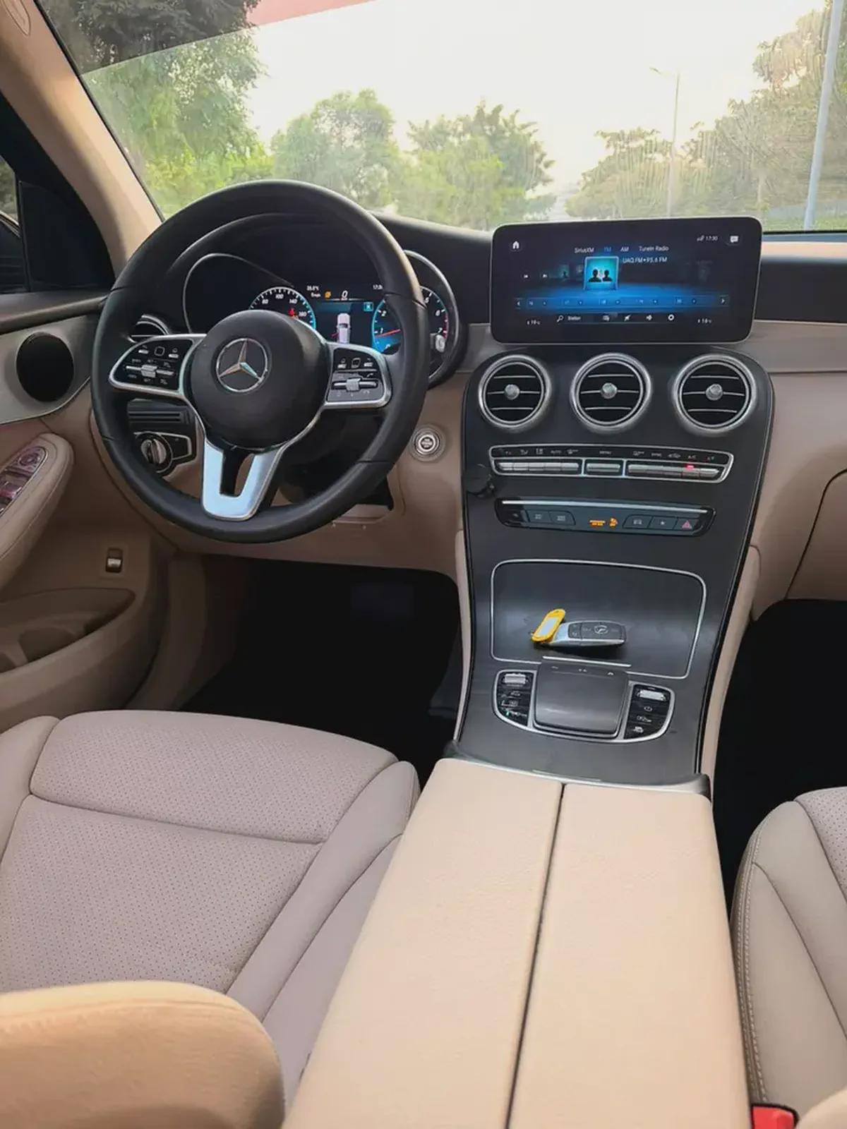 Mercedes-Benz GLC-Class GLC 300 2022 American Specs-10-10