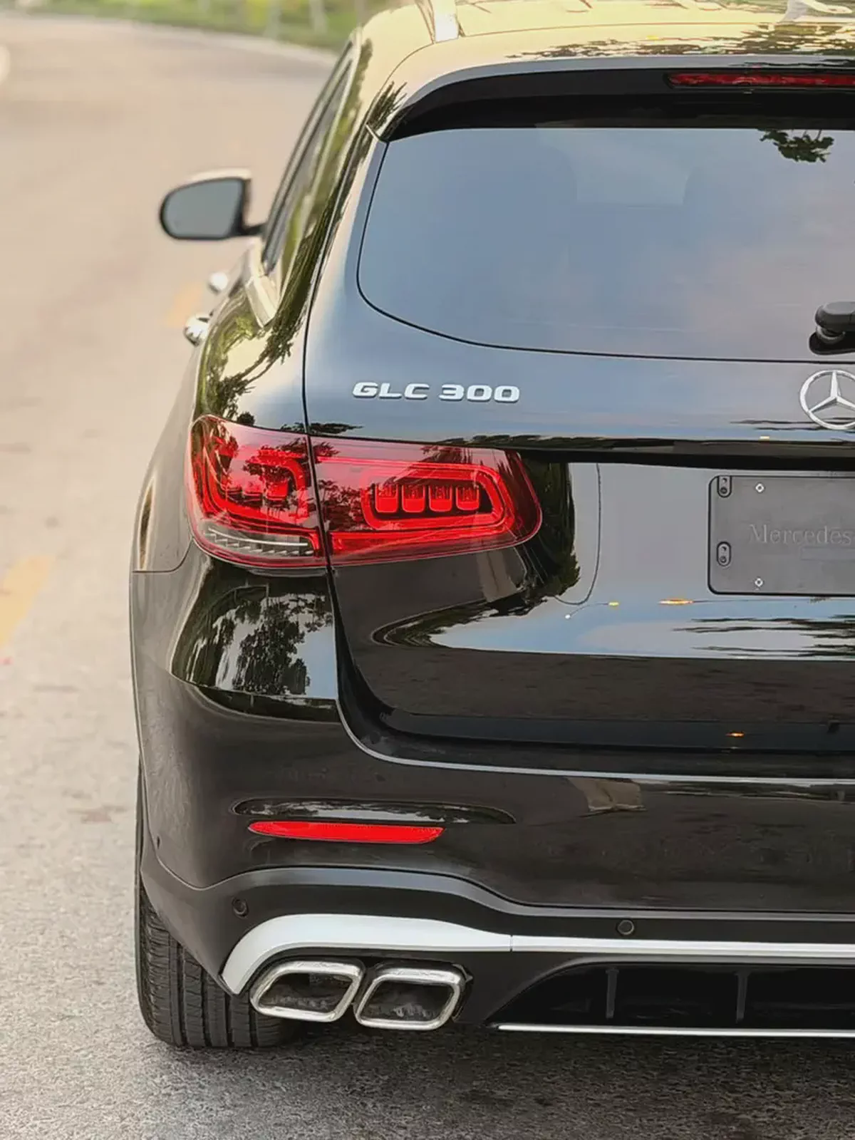 Mercedes-Benz GLC-Class GLC 300 2022 American Specs-6-6