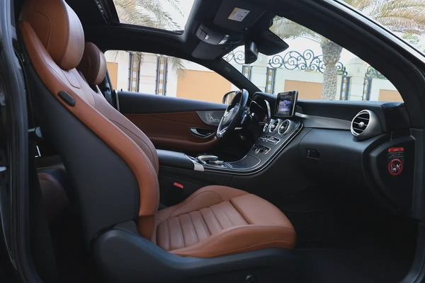 MERCEDES-BENZ C200-COUPE -2017-136000KM-GCC SPECS
