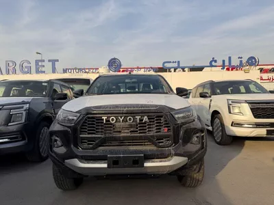 Toyota Hilux GR SPORT-1