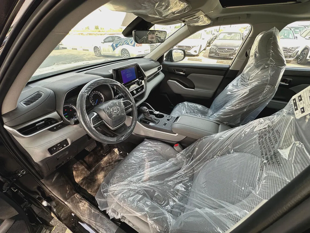 2025 TOYOTA HIGHLANDER HEV GLE-E WHITE | FROMAGE-6-6