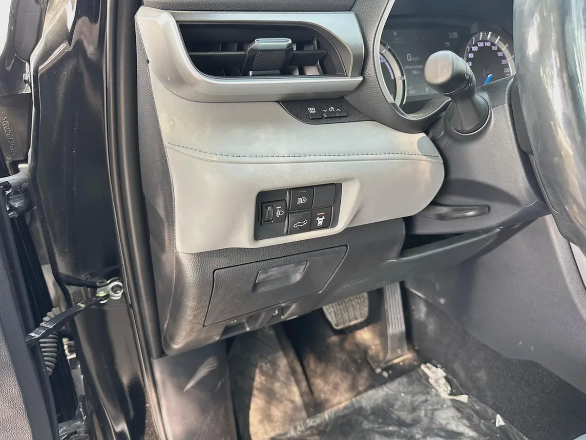 2025 TOYOTA HIGHLANDER HEV GLE-E WHITE | FROMAGE-9-9