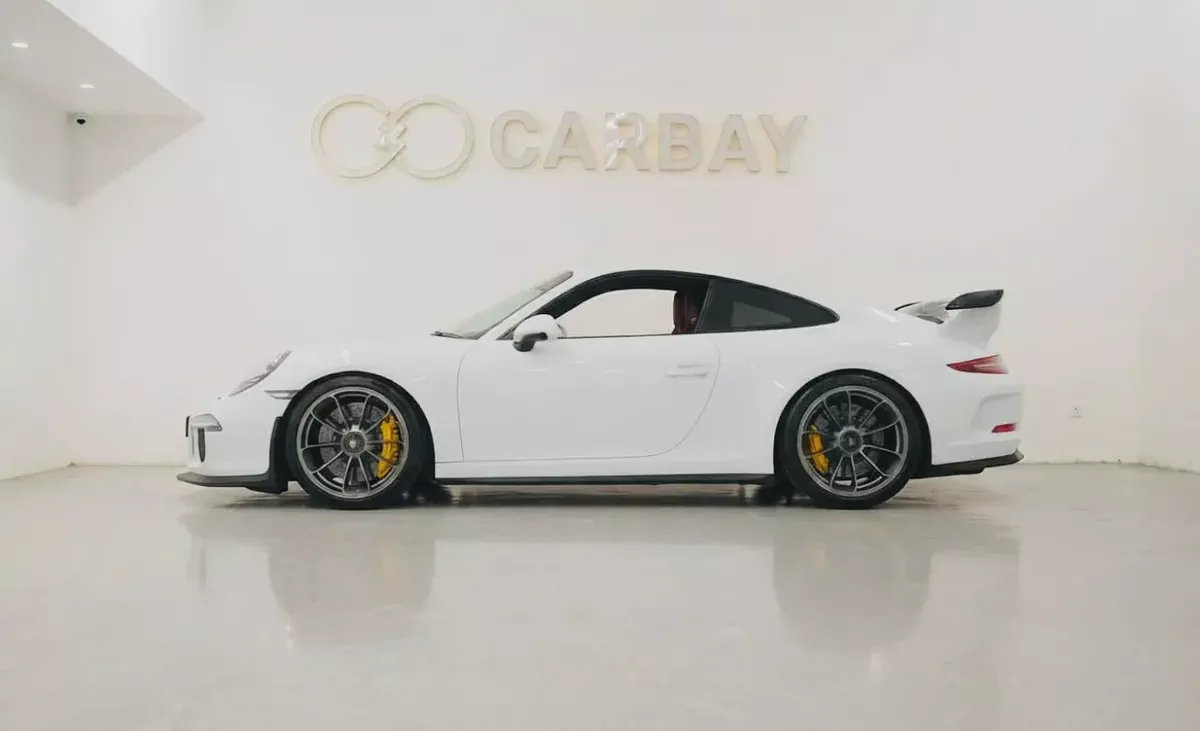 AED 9279 PM | PORSCHE GT3 2015 | PRISTINE CONDITION | CARBON CERAMIC BRAKES | 1 YEAR WARRANTY-3-3