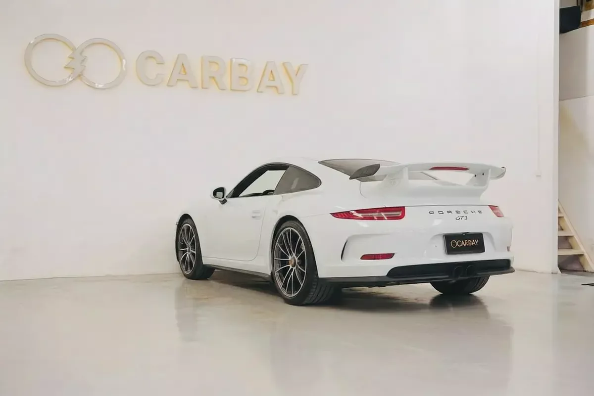 AED 9279 PM | PORSCHE GT3 2015 | PRISTINE CONDITION | CARBON CERAMIC BRAKES | 1 YEAR WARRANTY-6-6