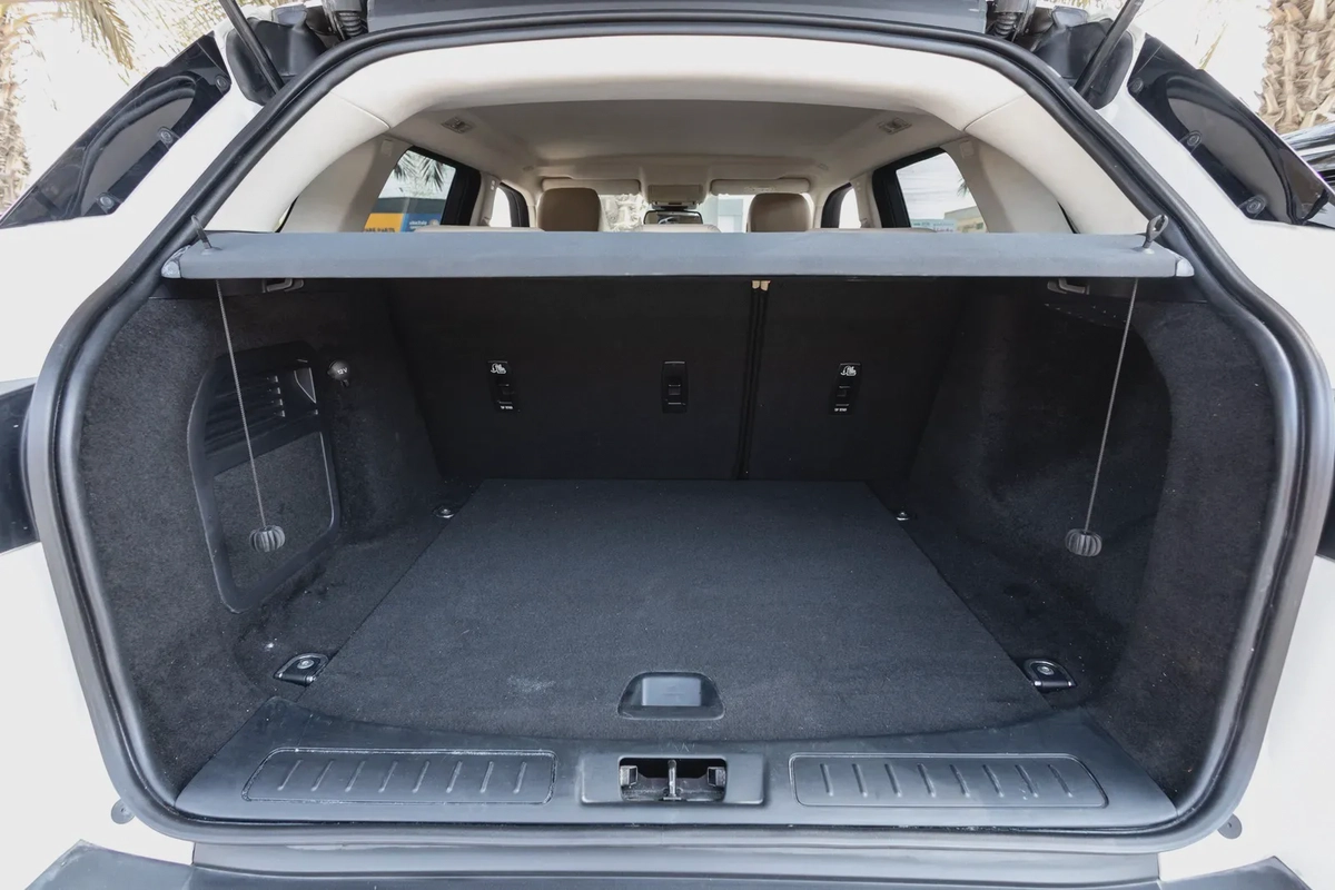 Land Rover Range Rover Evoque-2-2