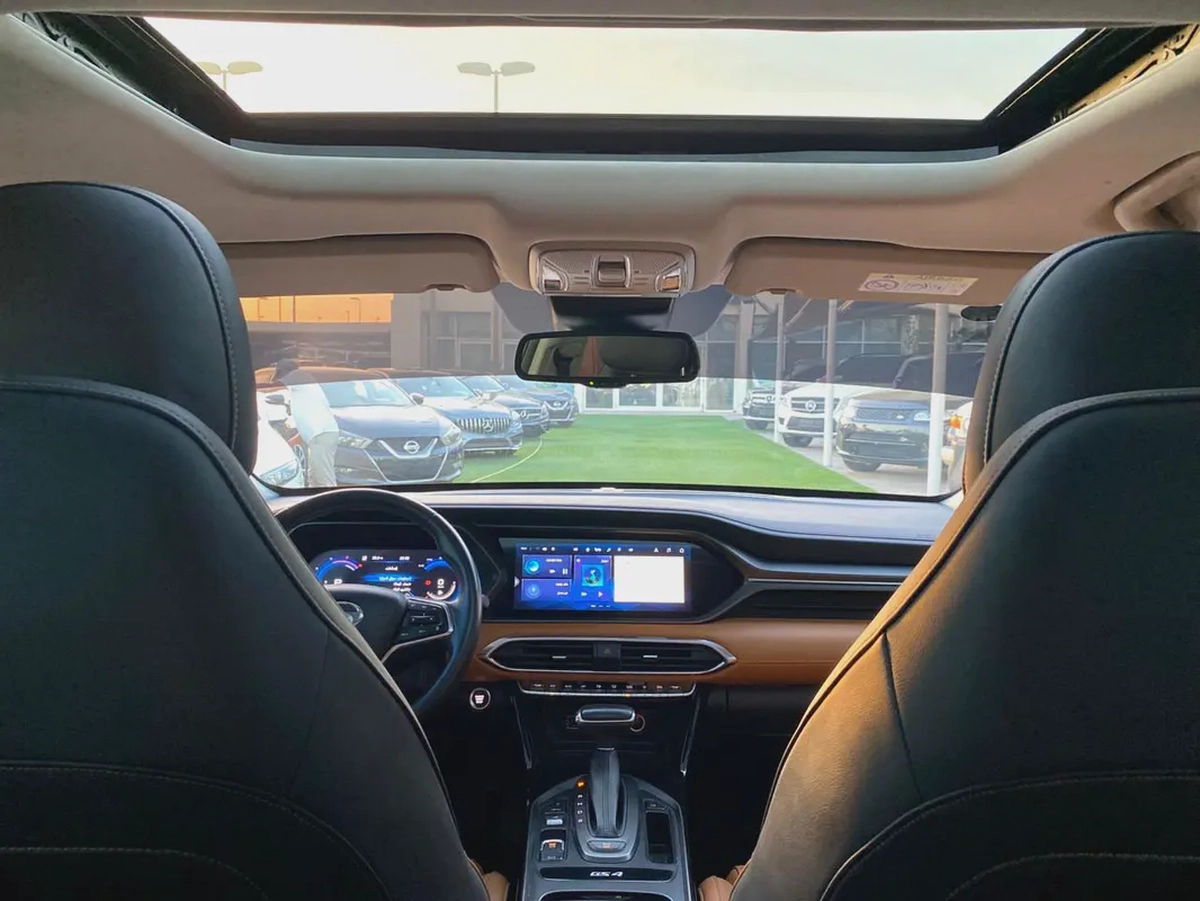 (2023) JAC// GS4 //GCC//FULL OPTION//LOW MILLAGE//EXCELLENT CONDITION//-14-14