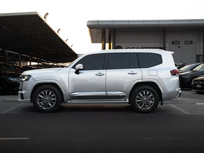 Toyota Land Cruiser GXR 3.5L TT 2022-4