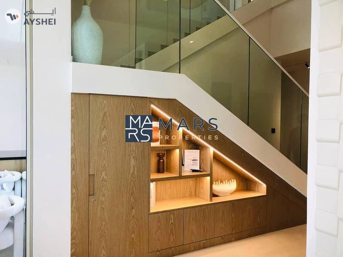 Luxurious Townhouse in Hayyan