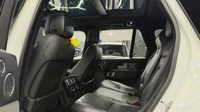 2019 Land Rover Range Rover Vogue SE Supercharged - American Specs-9