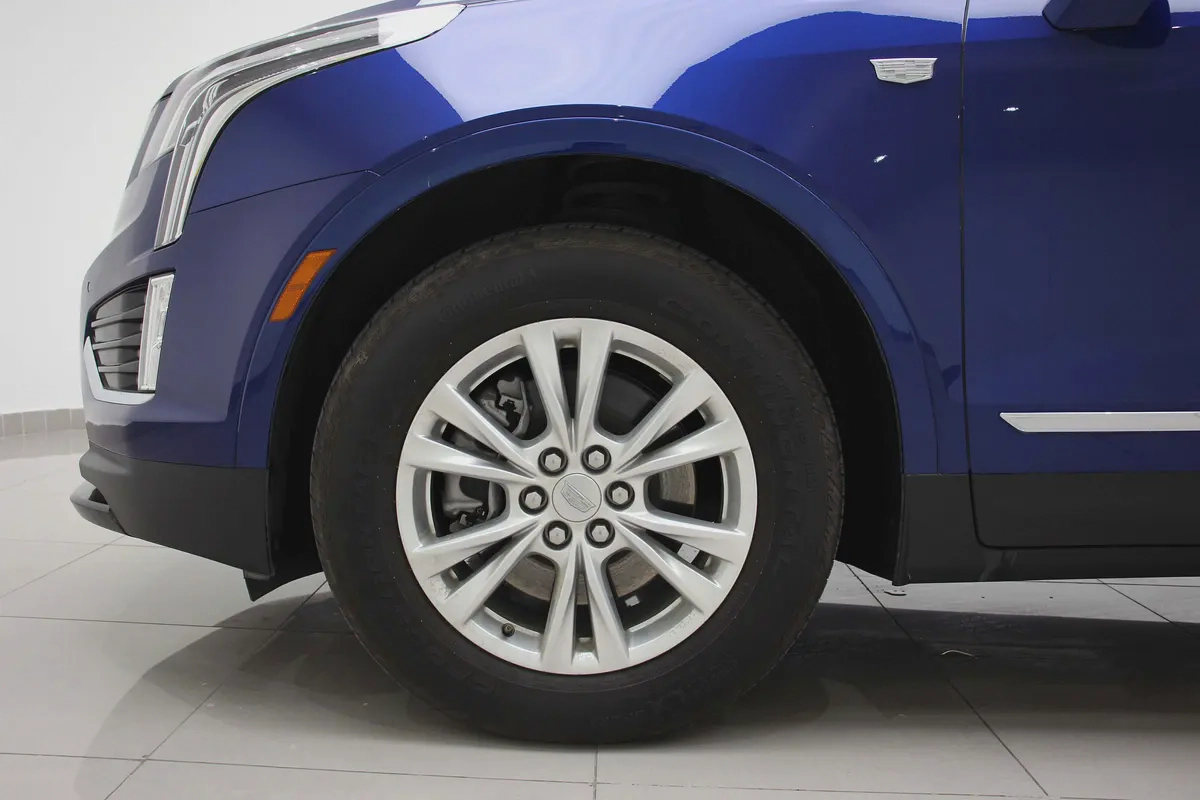 Pristine 2023 Cadillac XT5 Luxury AWD | GCC Specs | Low Mileage-4-4