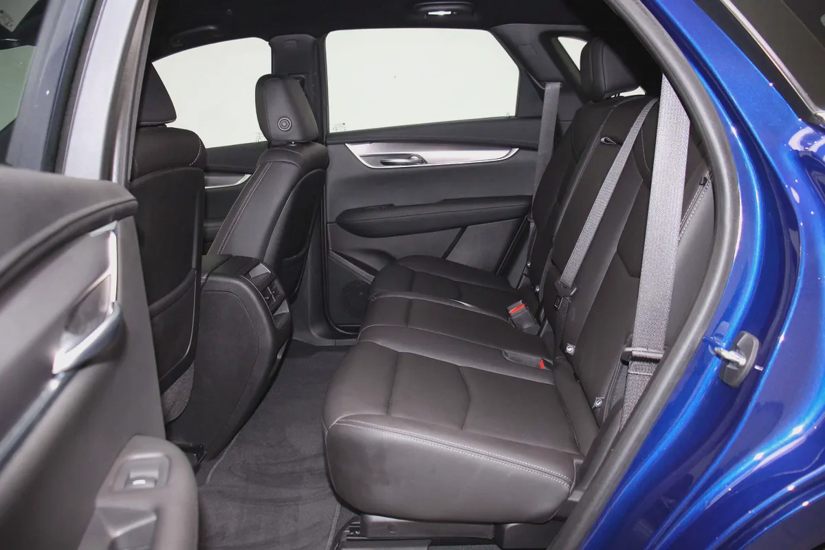 Pristine 2023 Cadillac XT5 Luxury AWD | GCC Specs | Low Mileage-9-9